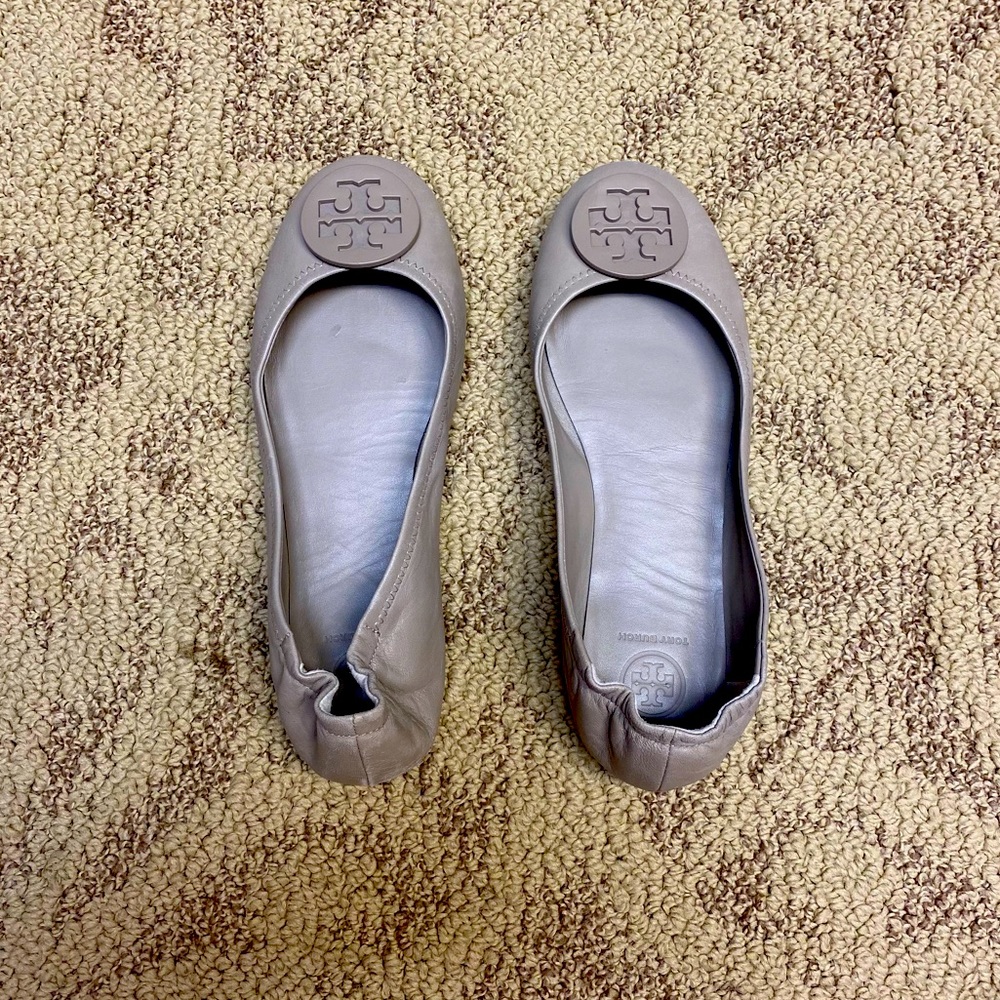 Tory Burch Minnie Flats, French Grey - size 8.5